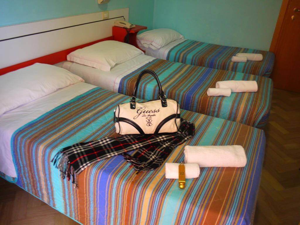 Hotel Maena Rimini Bilik gambar